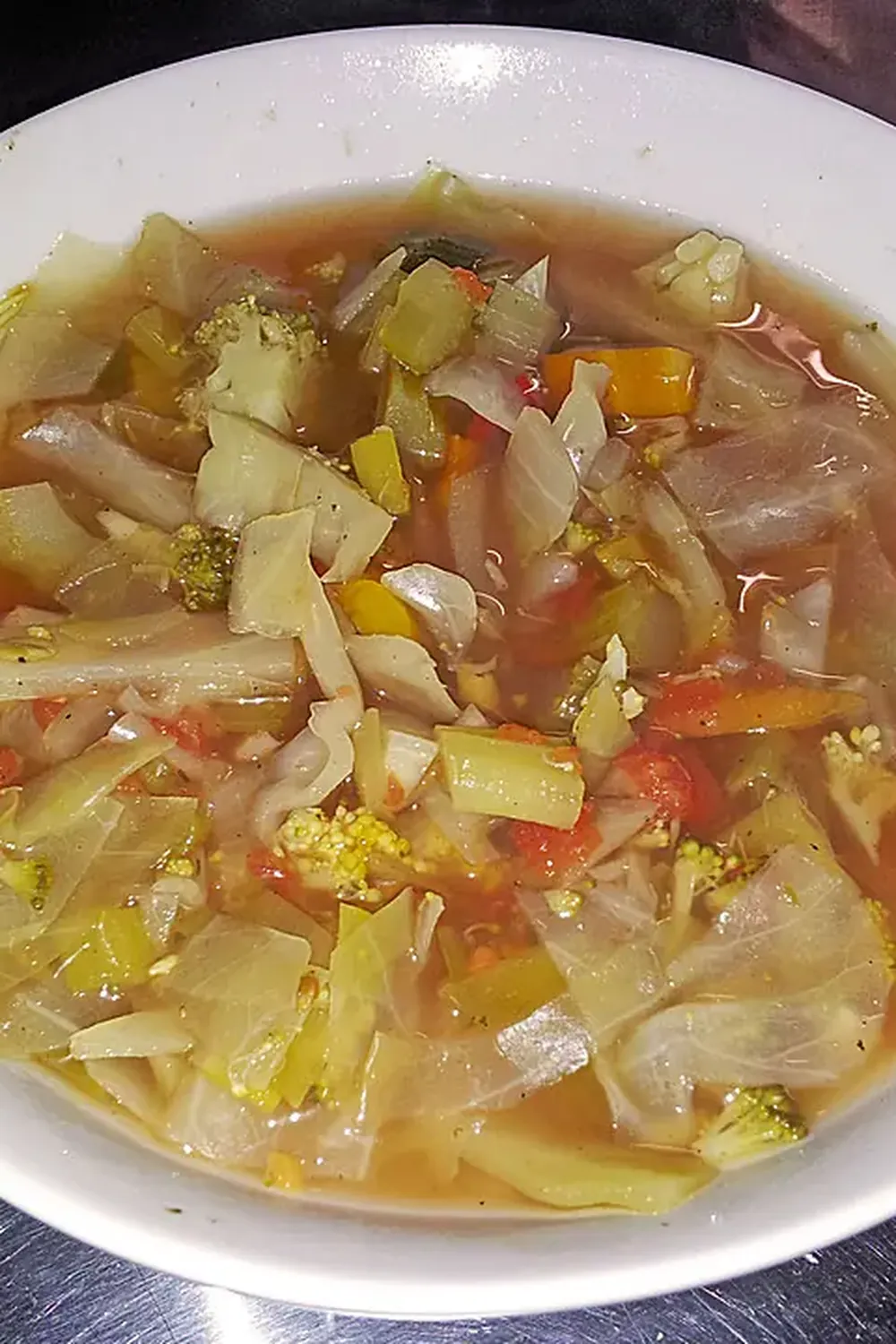 Hähnchen-Kohlsuppe zum Abnehmen
