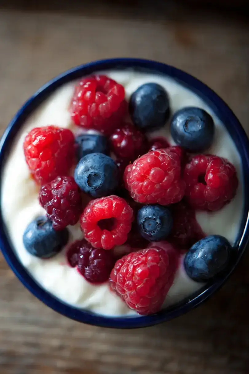 Joghurt-Beeren-Becher